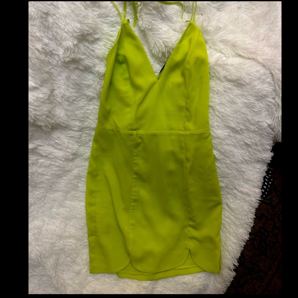 Bebe Neón Mini dress - new w/tags size US2